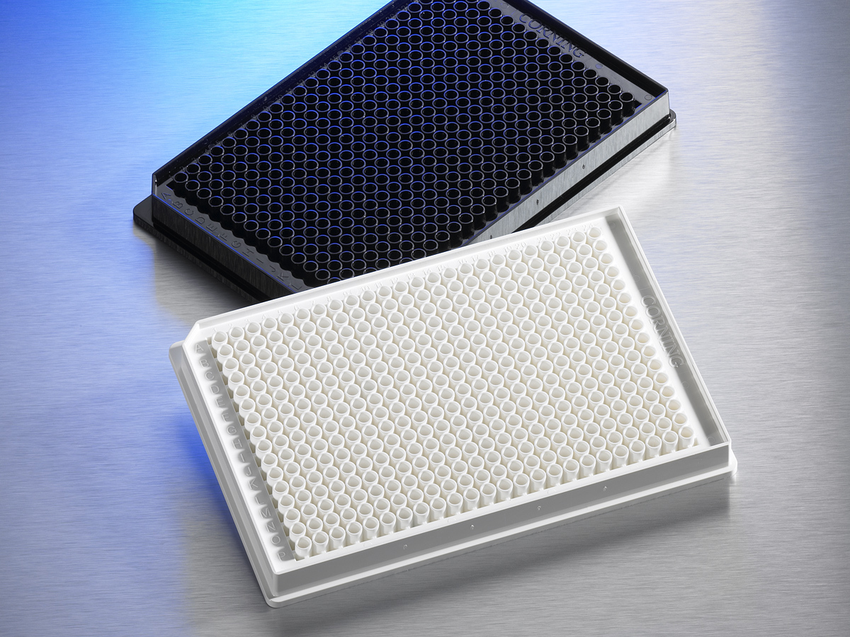 Corning® 384-well Solid Black and White Polystyrene Microplates