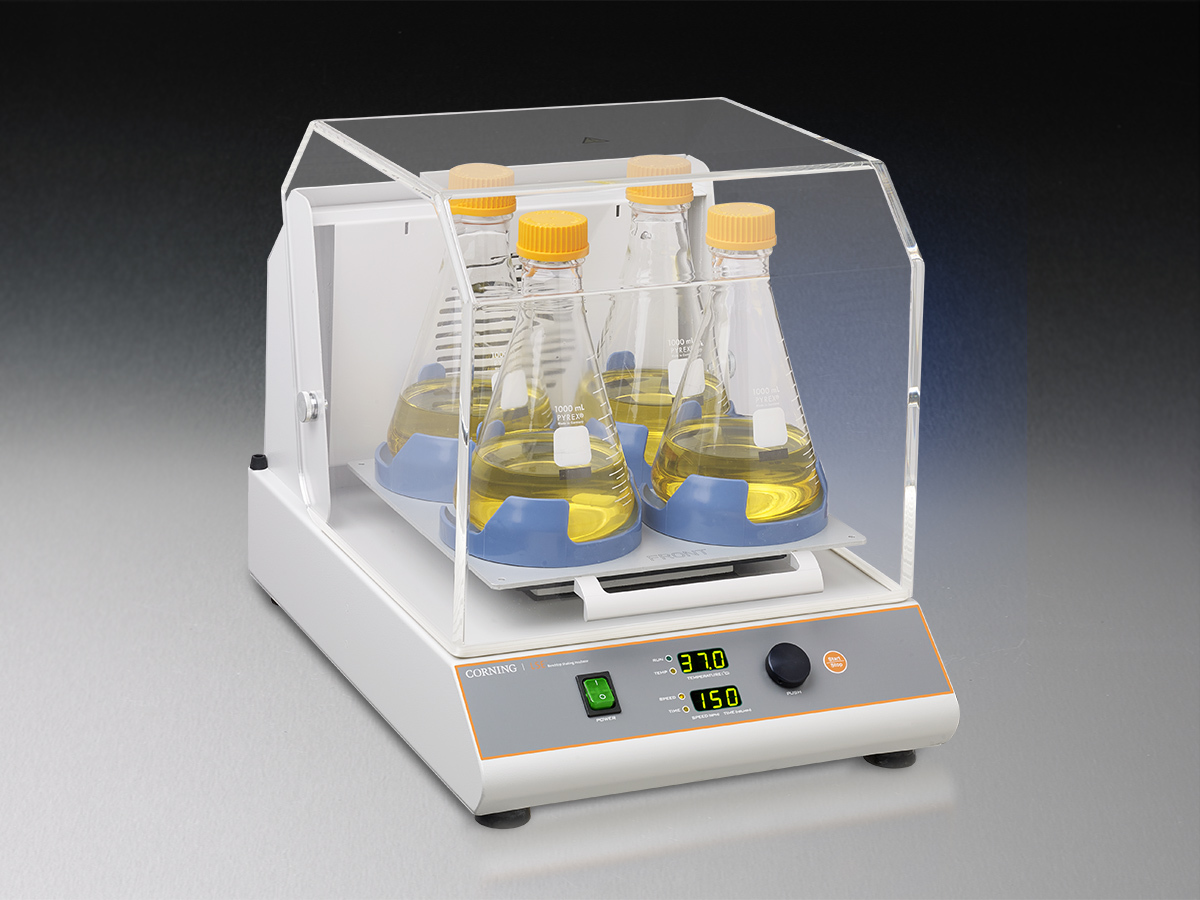 Corning® LSE™ Benchtop Shaking Incubator