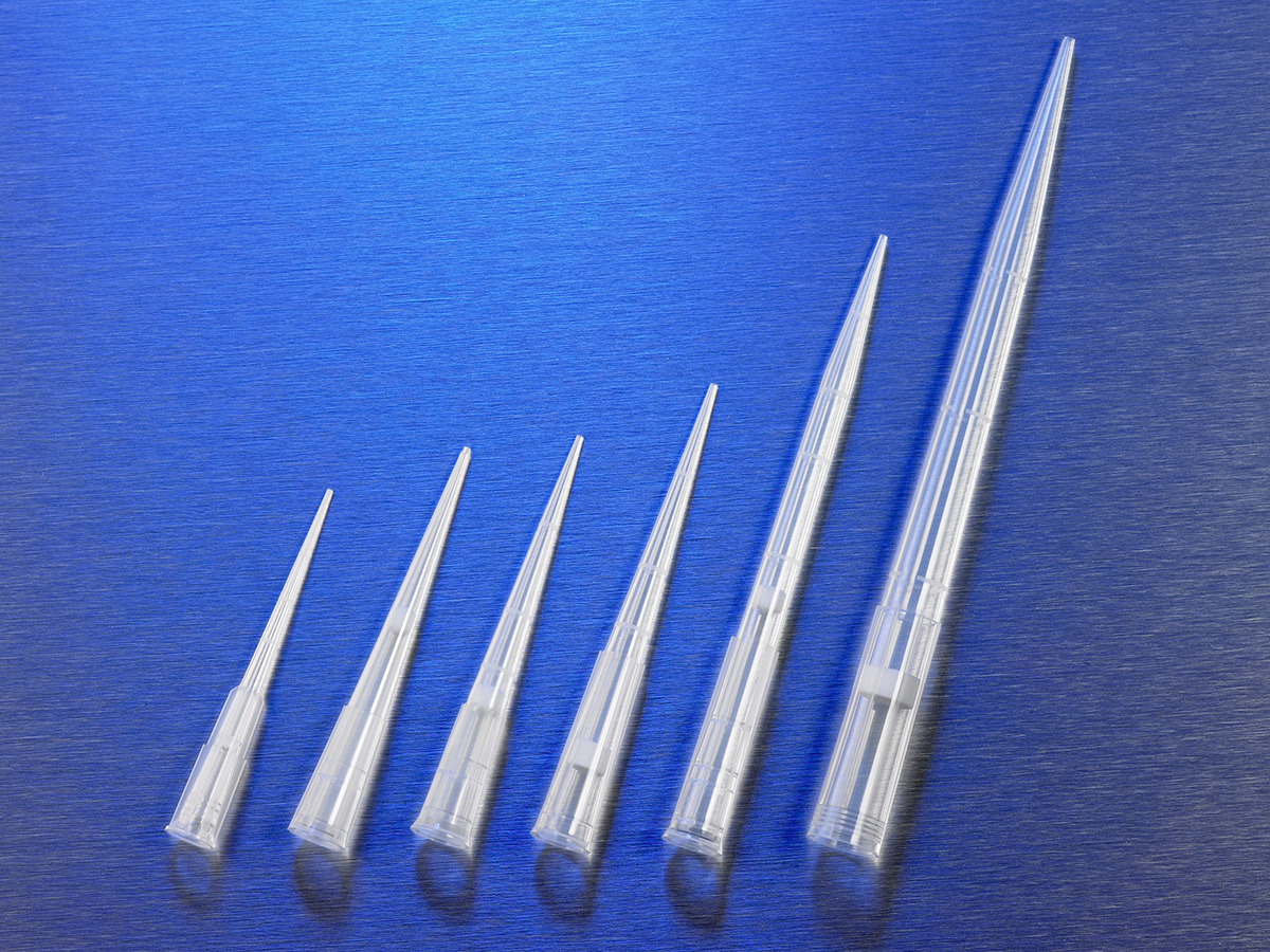 Corning® DeckWorks Hinged Rack Low Binding Pipet Tips